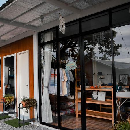 Olive Hostel 罗哈斯城 外观 照片