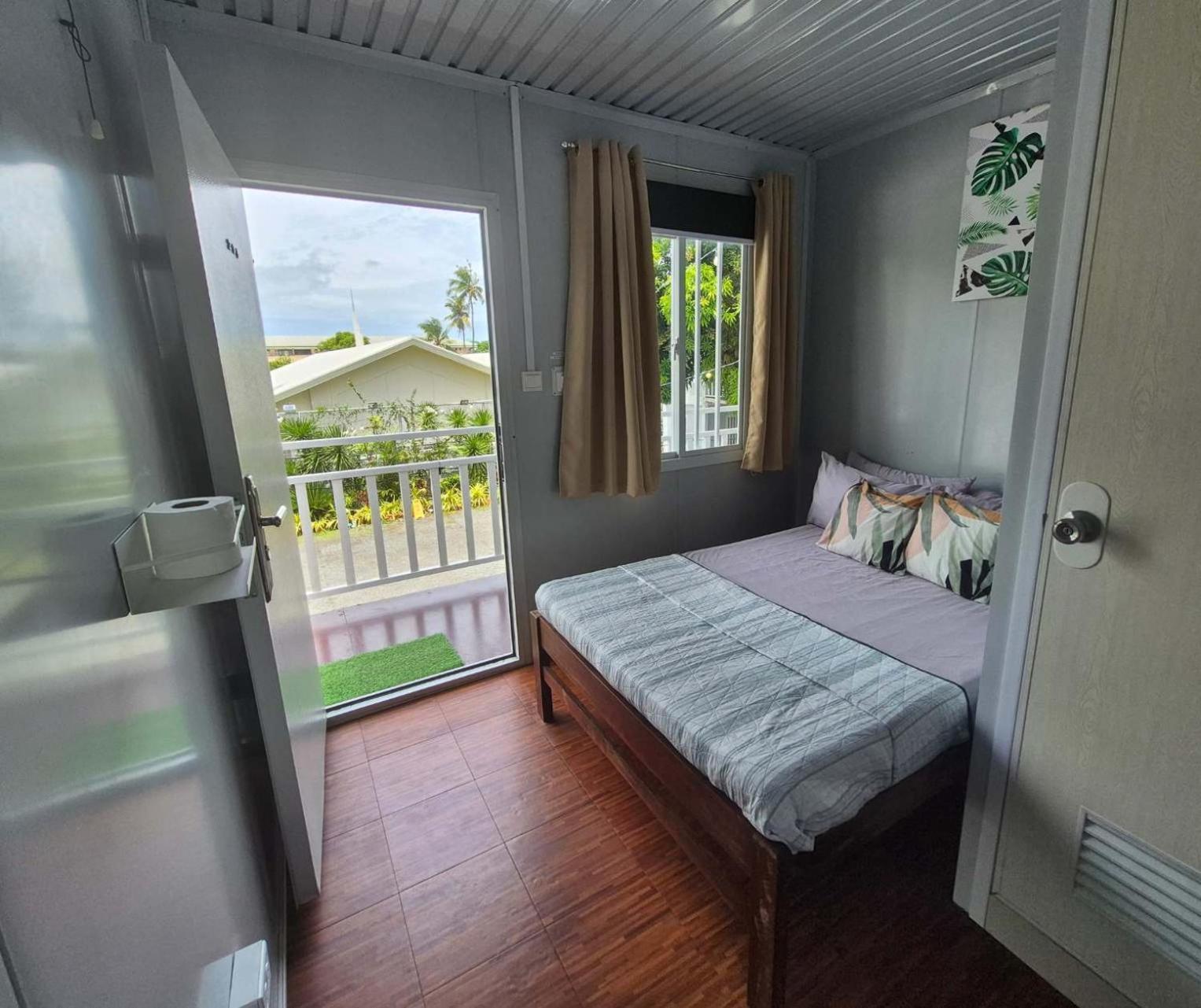 Olive Hostel 罗哈斯城 外观 照片